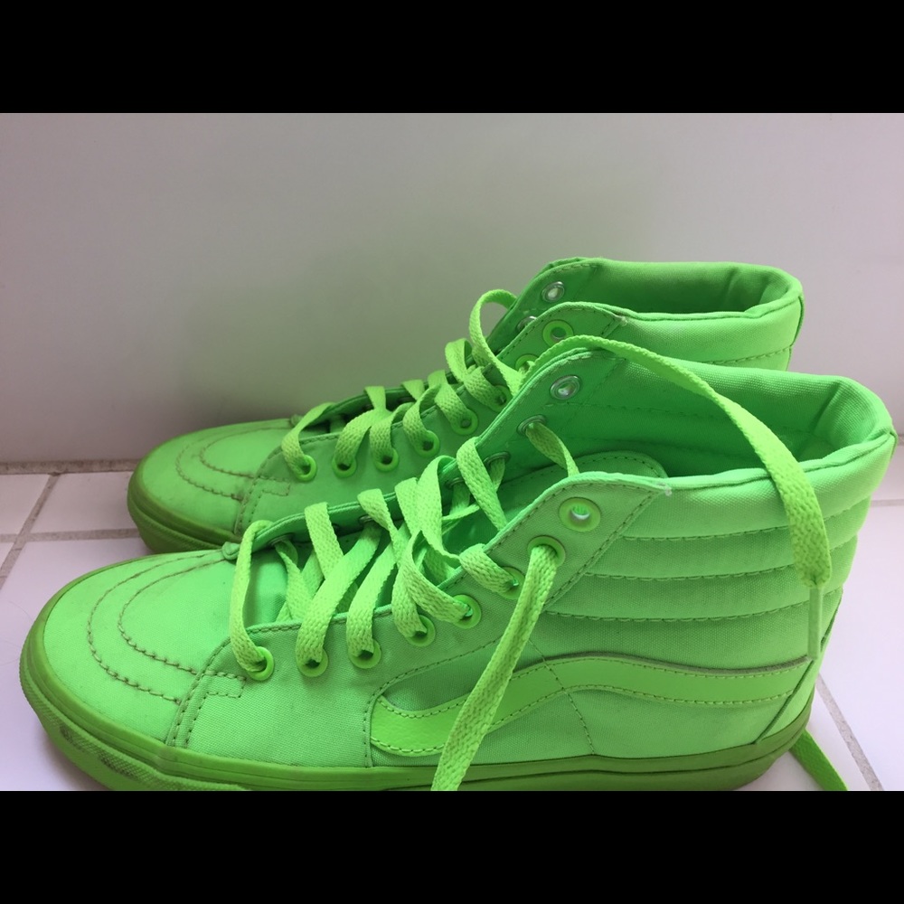 6.5 Men Neon Green Vans High Top shoes.